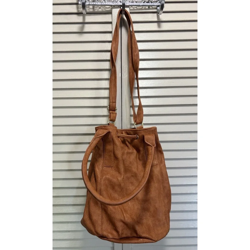 LuLu‎ Bucket Bag Orange Logo Double Handle Adj Strap Pockets